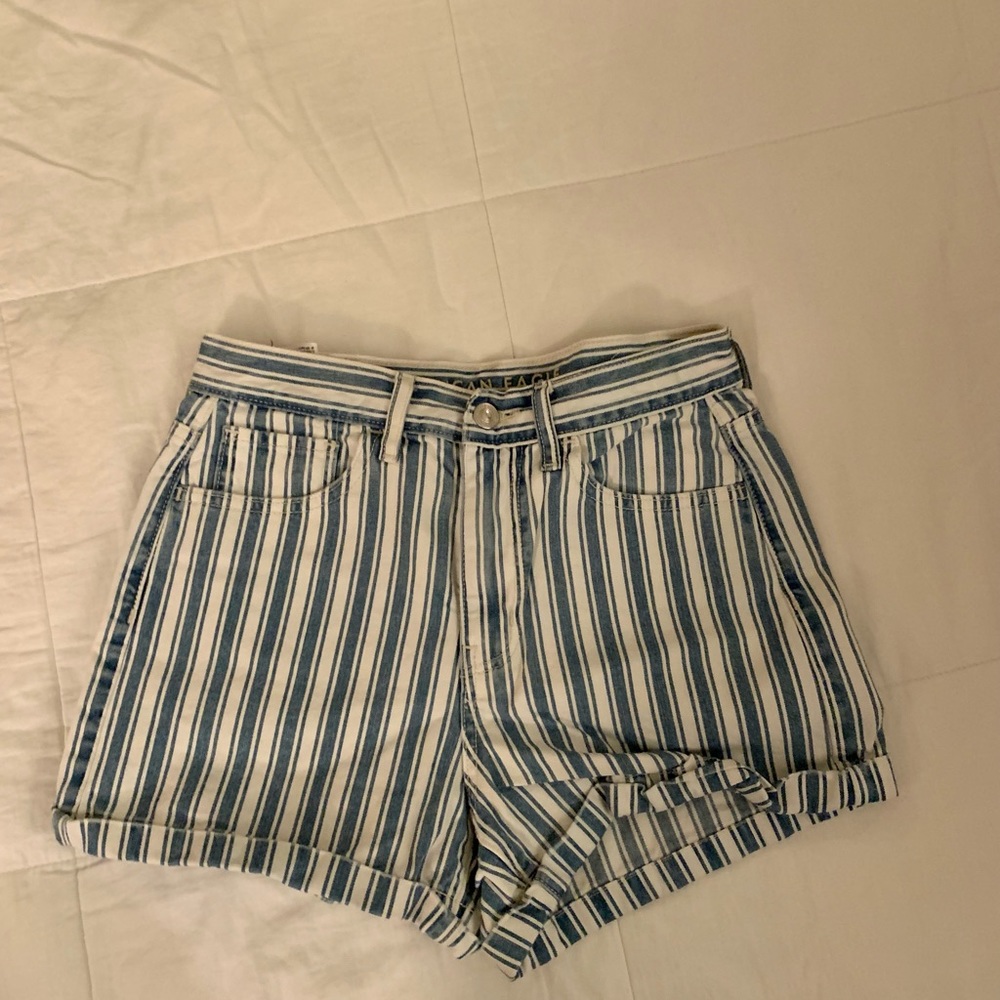 American Eagle high waisted striped jean short